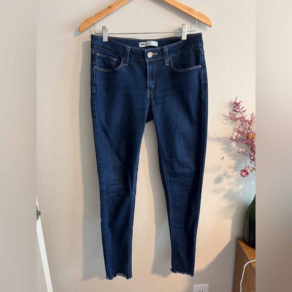Dark wash skinny Levi’s